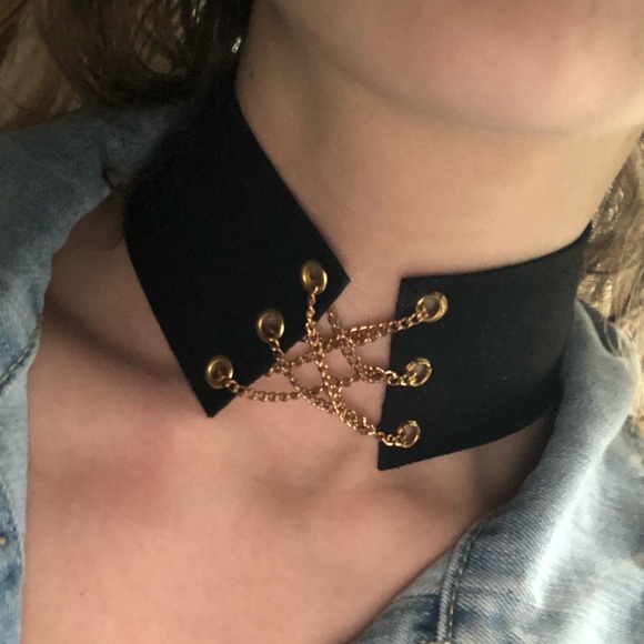 (Free over $20) gold chain lace up choker - Picture 2 of 4